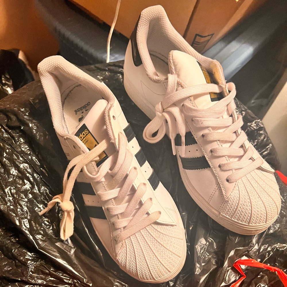 Adidas - Picture 5 of 9
